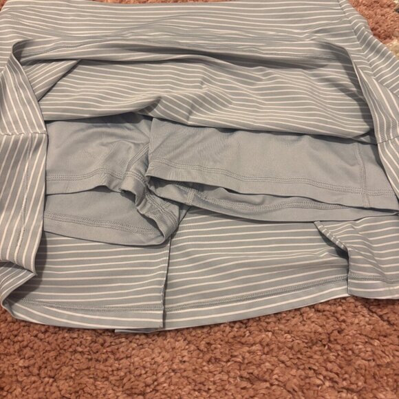 Nike Golf Womens Dri-Fit UV Victory Printed Gray/White Stripe Skort Ruffle Sz L - Picture 4 of 7